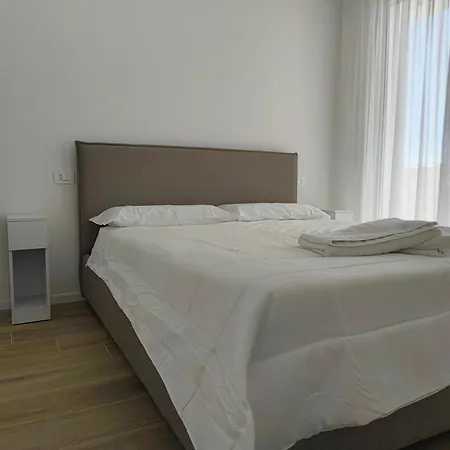 شقة A Casa Di Monica *